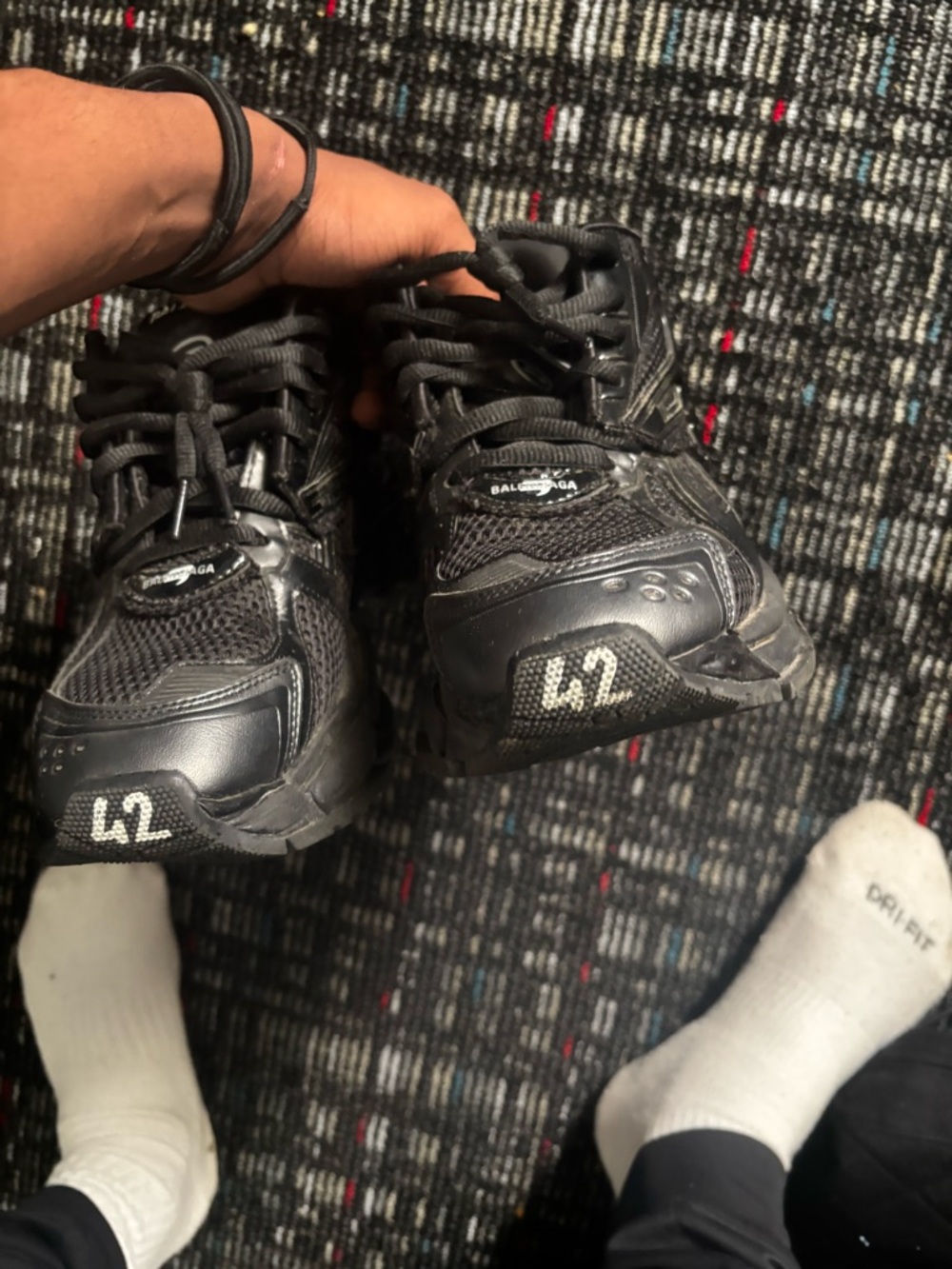 Balenciaga Men's Black Chunky Lace-Up Sneakers - Picture 4 of 8